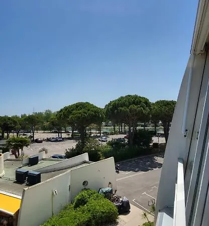 La Lagune 1 Les Pieds Dans Le Sable *
