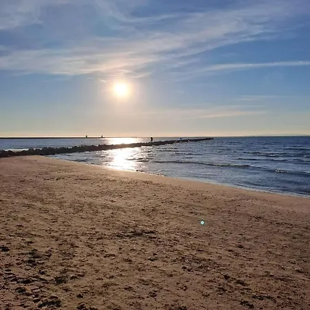 La Lagune 1 Les Pieds Dans Le Sable